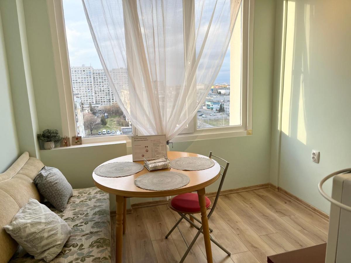 Airport Apartment Sofia Buitenkant foto